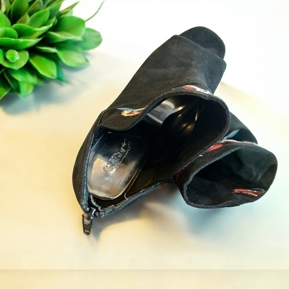 Carlos by Carlos Santana Talana Peep Toe Booties - Picture 4 of 6